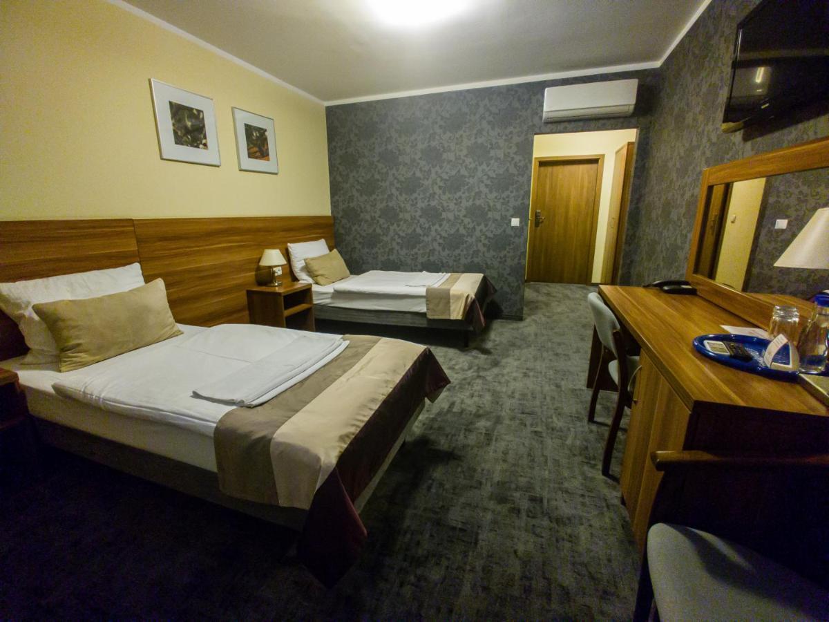 Zajazd U Dziadka Opole Esterno foto