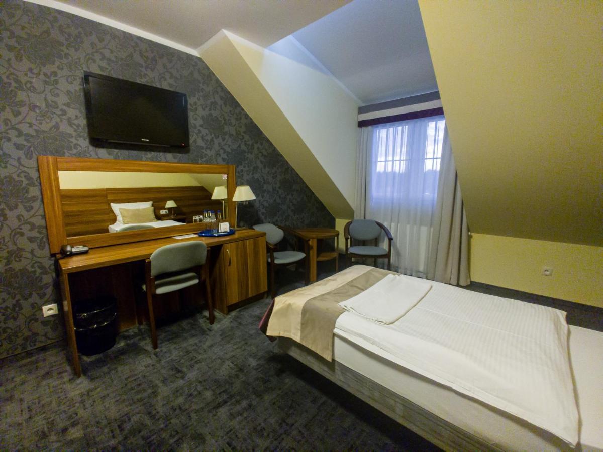 Zajazd U Dziadka Opole Esterno foto