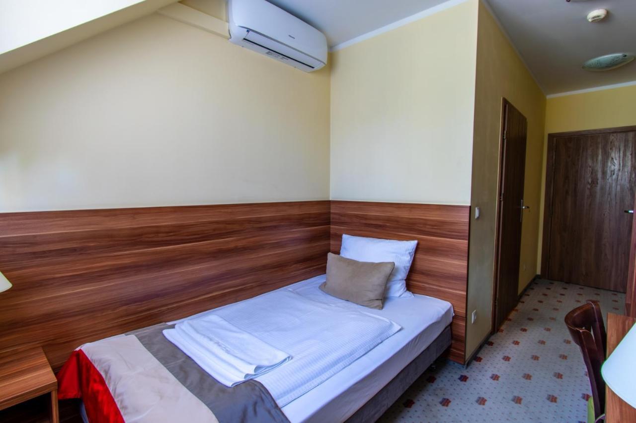 Zajazd U Dziadka Opole Esterno foto